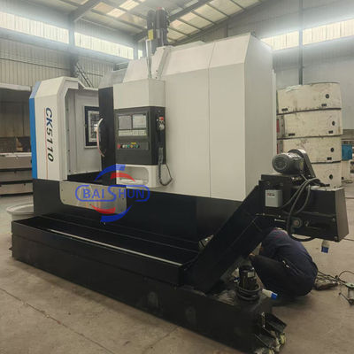 シングルコラム垂直 lathemachine 1000mm 保護蓋付きテーブルCnc Vtl